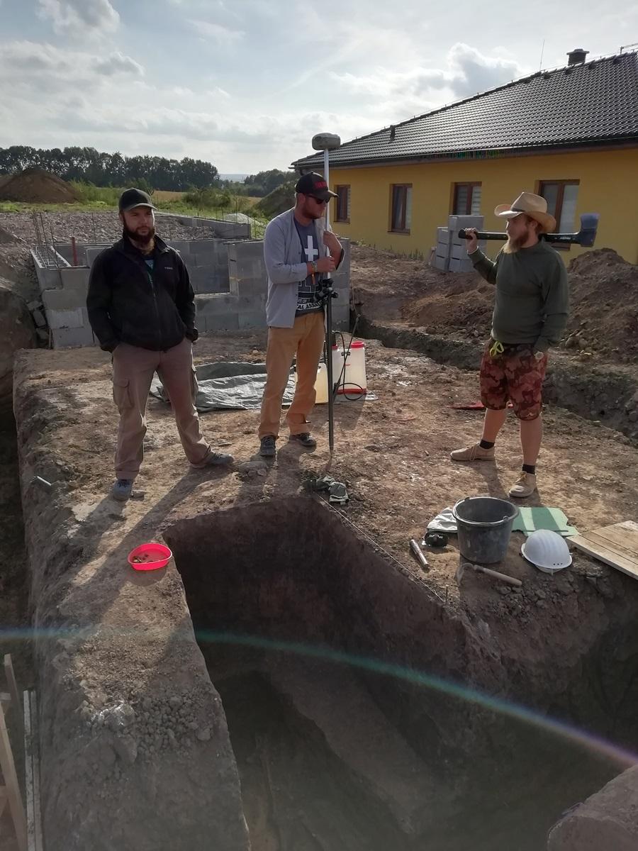 Keltský bojovník byl pohřbený v Dubanech / Archeologové VČM