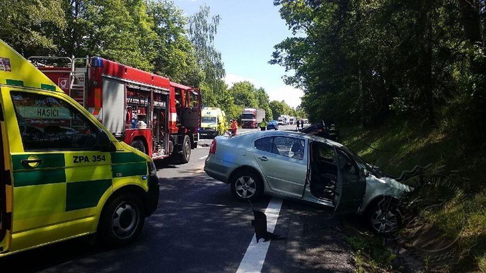 Dopravní nehoda tří vozidel u Moravské Třebové