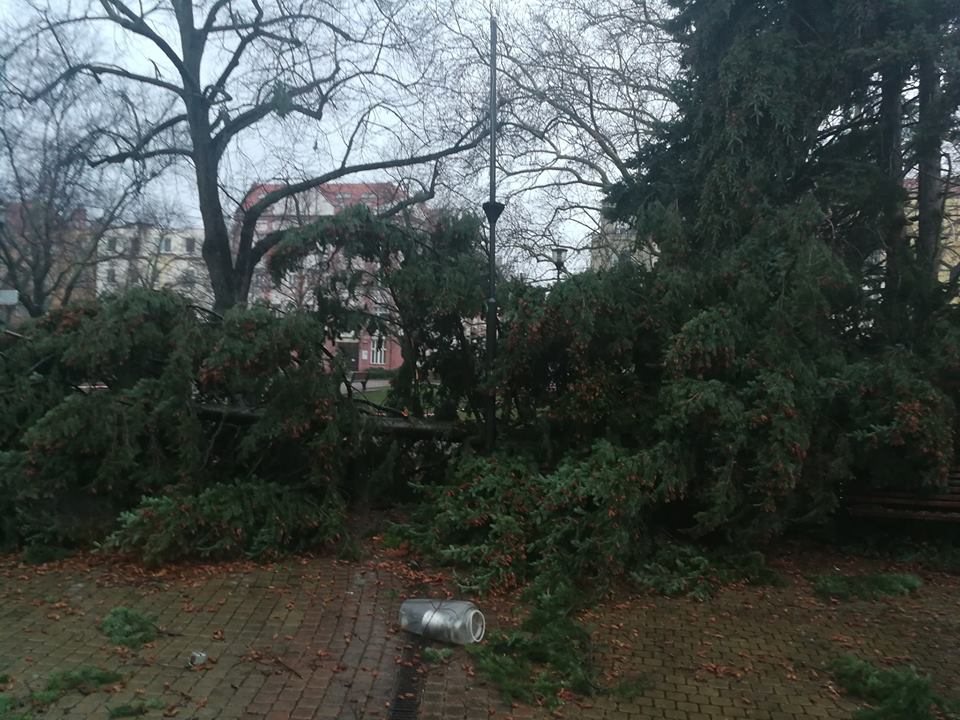 Zásah hasičů v JSDH MO Pardubice I. Náměstí Legií