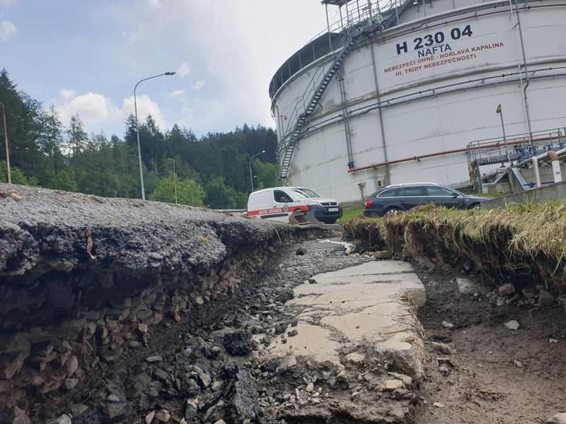 Areál SSHR u Heřmanova Městce je zabezpečen. Pokračuje sběr vzorků ze studní