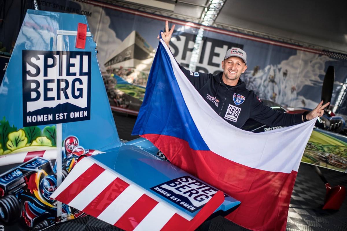 RED BULL AIR RACE DEMO V PROGRAMU AVIATICKÉ POUTI 2019