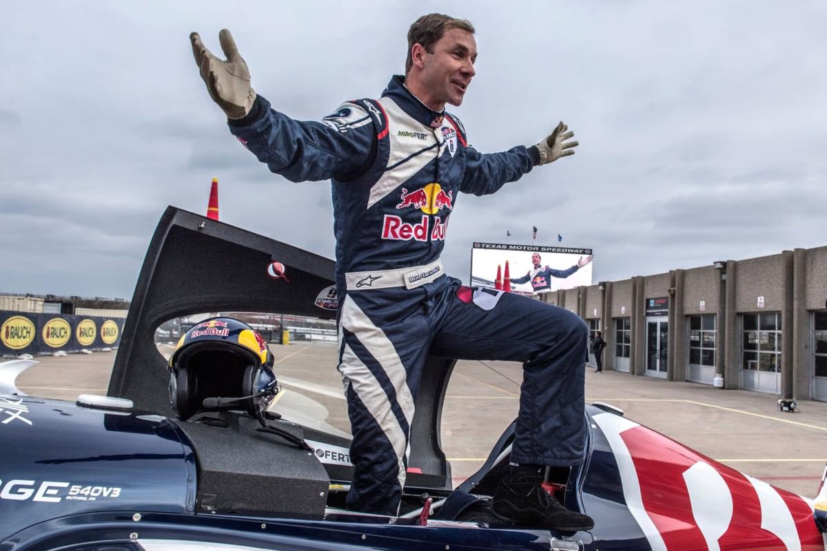 RED BULL AIR RACE DEMO V PROGRAMU AVIATICKÉ POUTI 2019