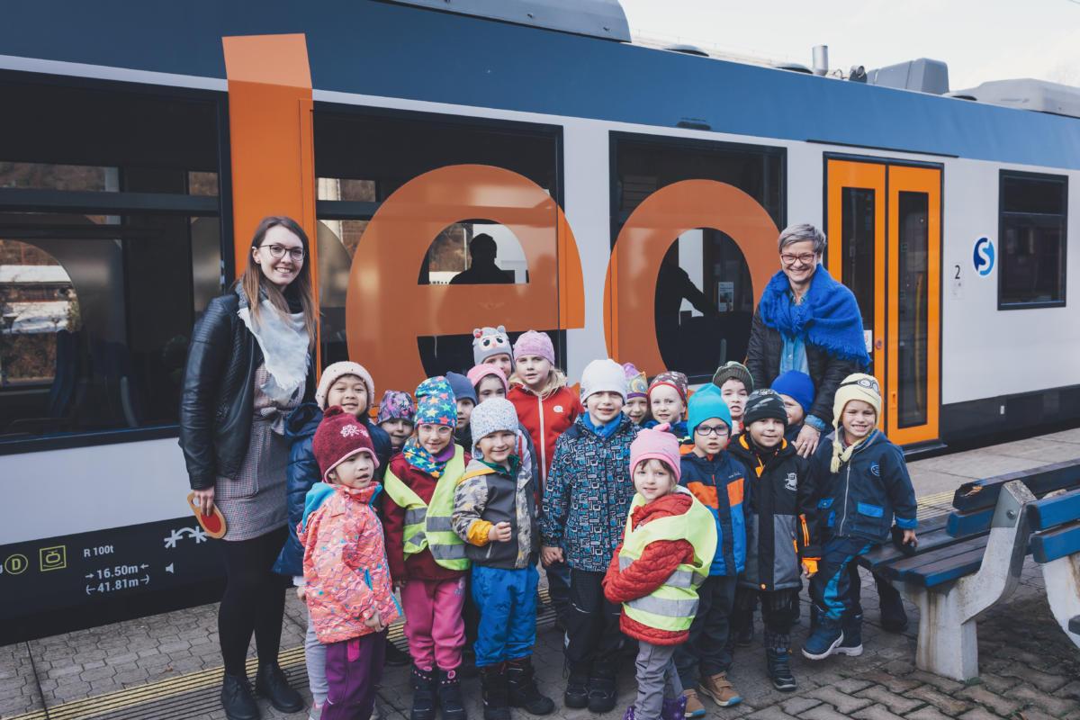 Nové vlaky Leo Express pro Orlicko si prohlédly stovky lidí.