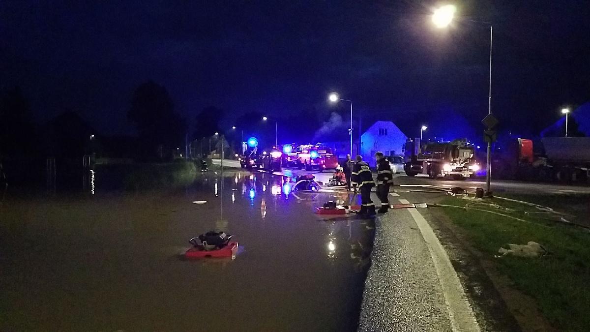 Při povodních v Pardubickém kraji mělo premiéru velkokapacitní čerpadlo SOMATI