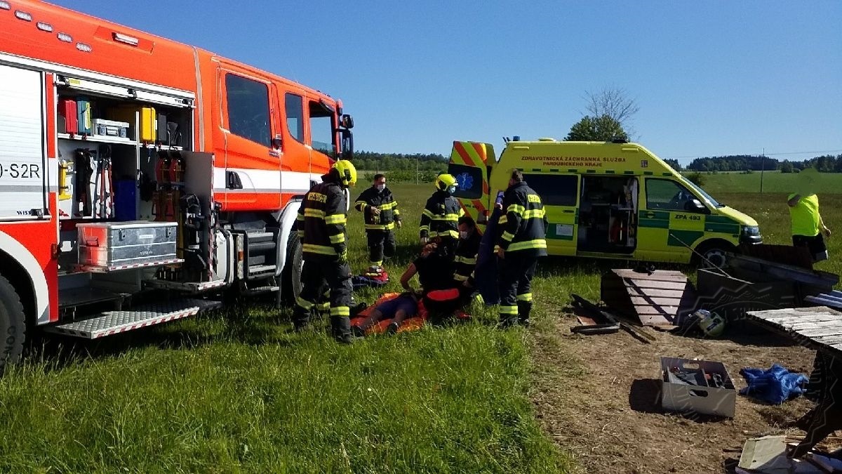 Zavalená osoba v Letohradě