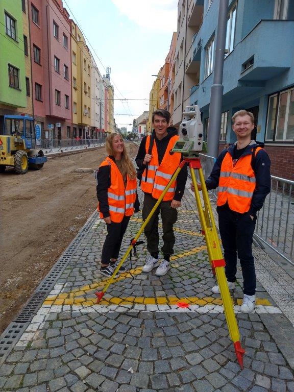 Oprava ulice Sladkovského se s takřka měsíčním předstihem chýlí ke konci