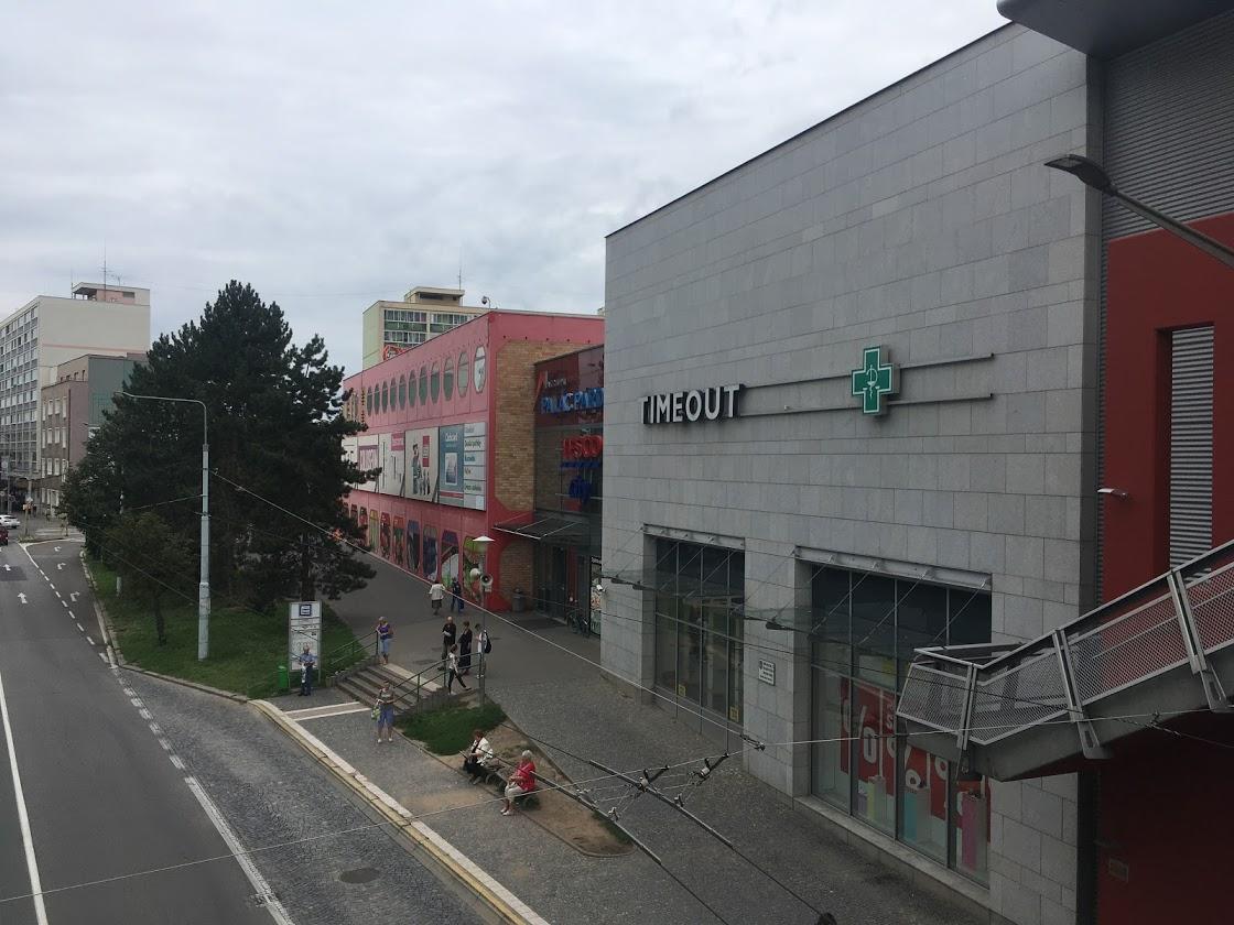 TESCO City / bývalý obchodní dům PRIOR Pardubice