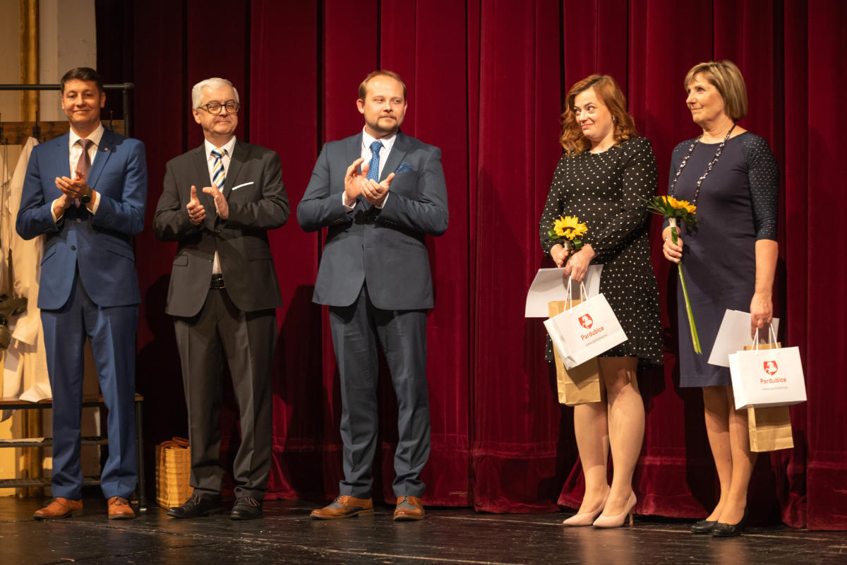 Pardubice ocenily další nej pedagogy | Foto: Tomáš Kubelka