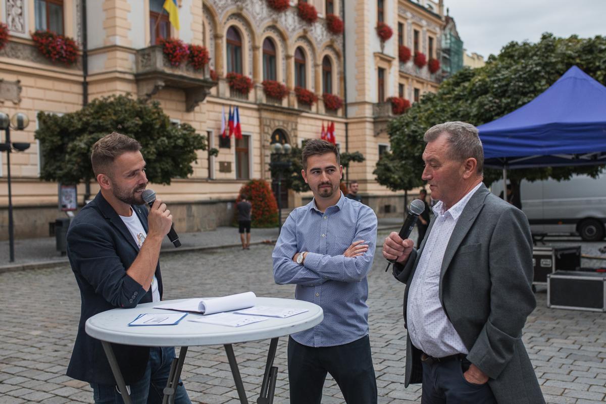 Předsedáme Evropě. Pardubické Pernštýnské náměstí hostilo akci, která přiblížila aktuální roli Česka v Unii