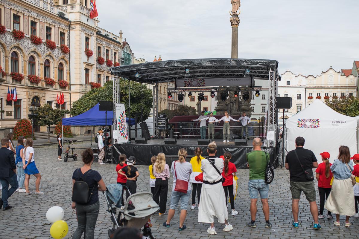 Předsedáme Evropě. Pardubické Pernštýnské náměstí hostilo akci, která přiblížila aktuální roli Česka v Unii