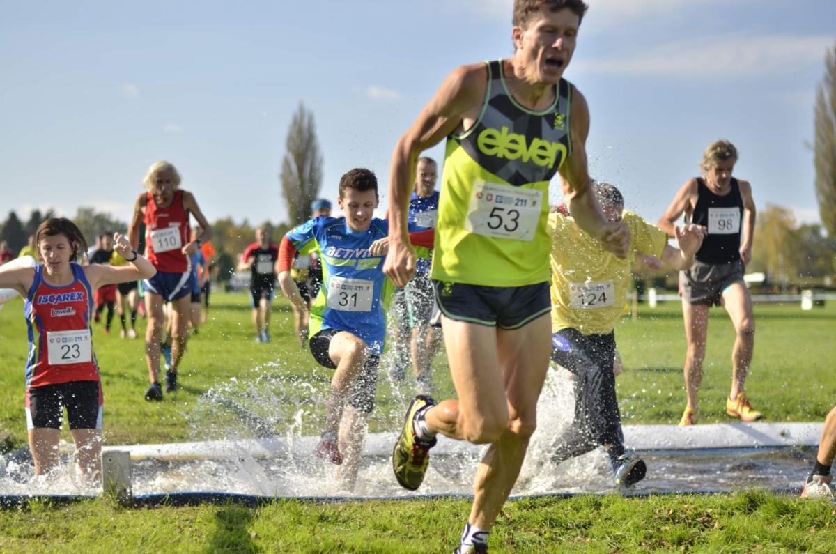 Již 50. ročník běžeckého závodu Velká Pardubická cross country