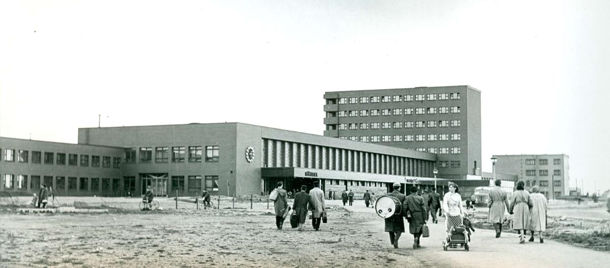 Hlavní nádraží Pardubice, 1958