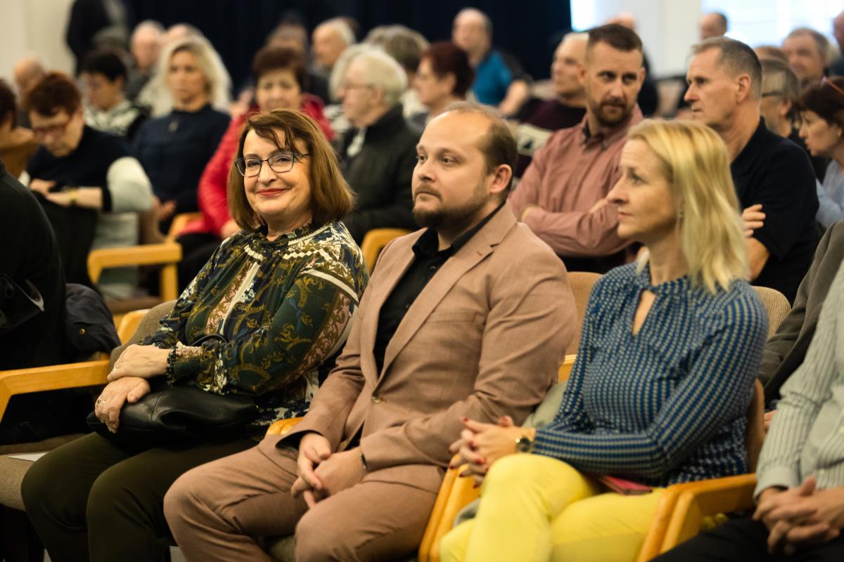 Město v odporu proti spalovně v Rybitví nepolevuje