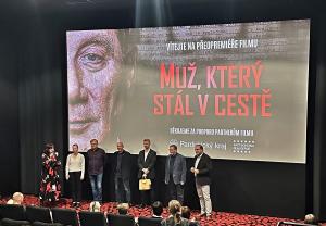 Film o tom, že zlu se nesmí ustupovat, měl předpremiéru v Pardubicích