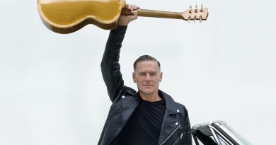 Světová rocková hvězda Bryan Adams v srpnu vystoupí v hradeckém Parku 360